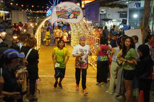 BIB: 
                            <button type="button" onclick="openModal(21830901)" class="btn btn-primary btn-sm float-right btn-popup" data-toggle="modal" data-target=".modal-high-quality">
                        <i class="fas fa-shopping-cart"></i> Add to Cart
                    </button>
                                            <button type="button" onclick="isThisMe(21830901, true)" class="btn btn-success btn-sm float-right btn-popup btn-isme hidden" data-toggle="tooltip" data-placement="bottom" title="นี่คือรูปของคุณใช่ไหม คลิกที่นี่เพื่อเอาเข้าอัลบั้ม">
                        <i class="fas fa-plus"></i> Add to album
                    </button>
                    <button type="button" onclick="isThisMe(21830901, false)" class="btn btn-warning btn-sm float-right btn-popup btn-isnotme hidden">
                        <i class="fas fa-ban"></i> Remove from album
                    </button>